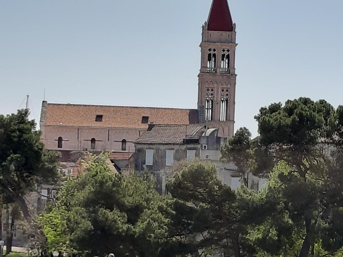 Apartman Petrovic City Center Trogir Zewnętrze zdjęcie