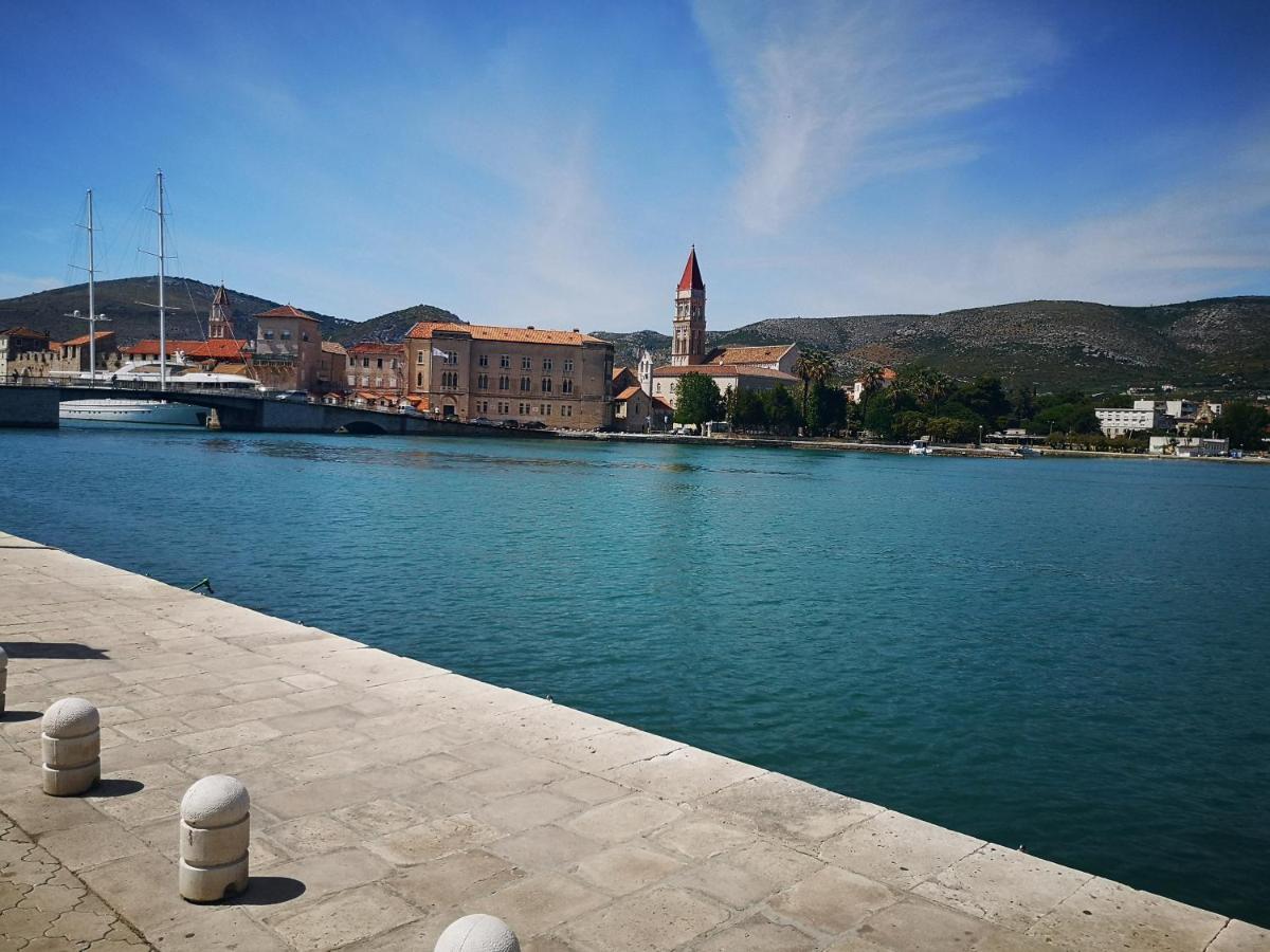 Apartman Petrovic City Center Trogir Zewnętrze zdjęcie