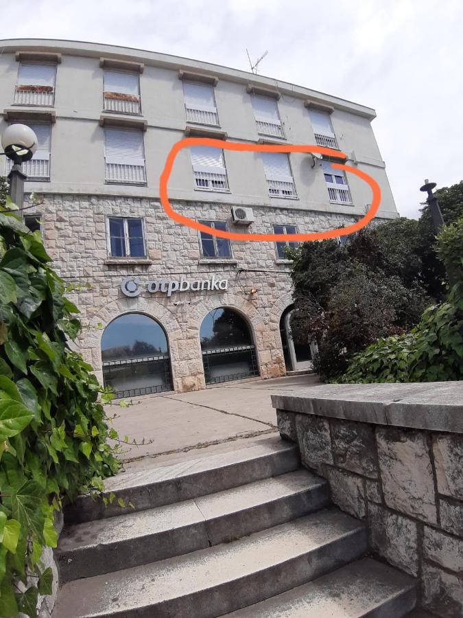 Apartman Petrovic City Center Trogir Zewnętrze zdjęcie