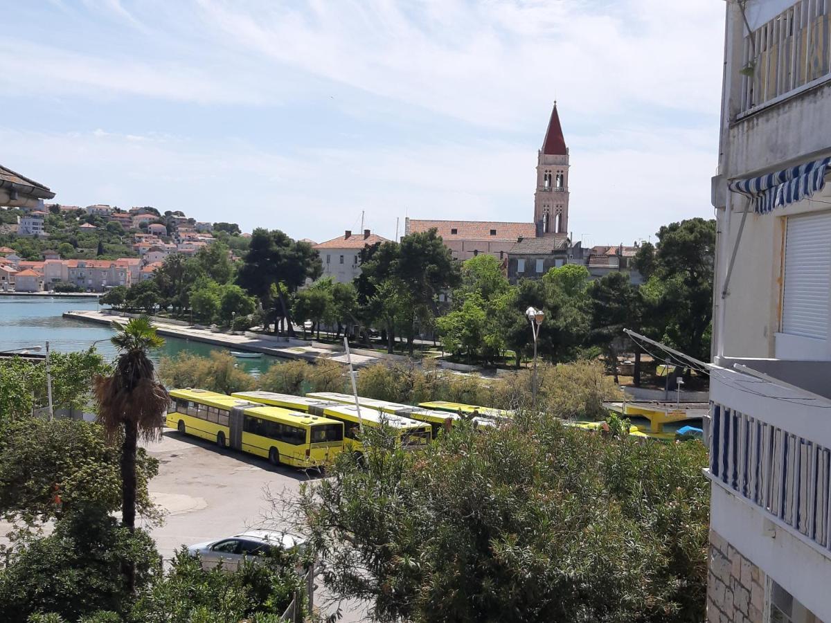 Apartman Petrovic City Center Trogir Zewnętrze zdjęcie