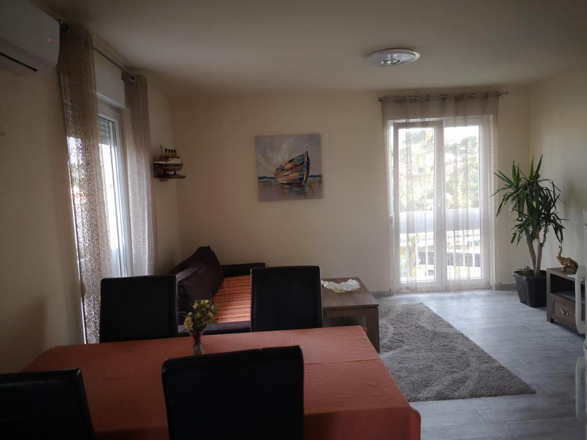 Apartman Petrovic City Center Trogir Zewnętrze zdjęcie